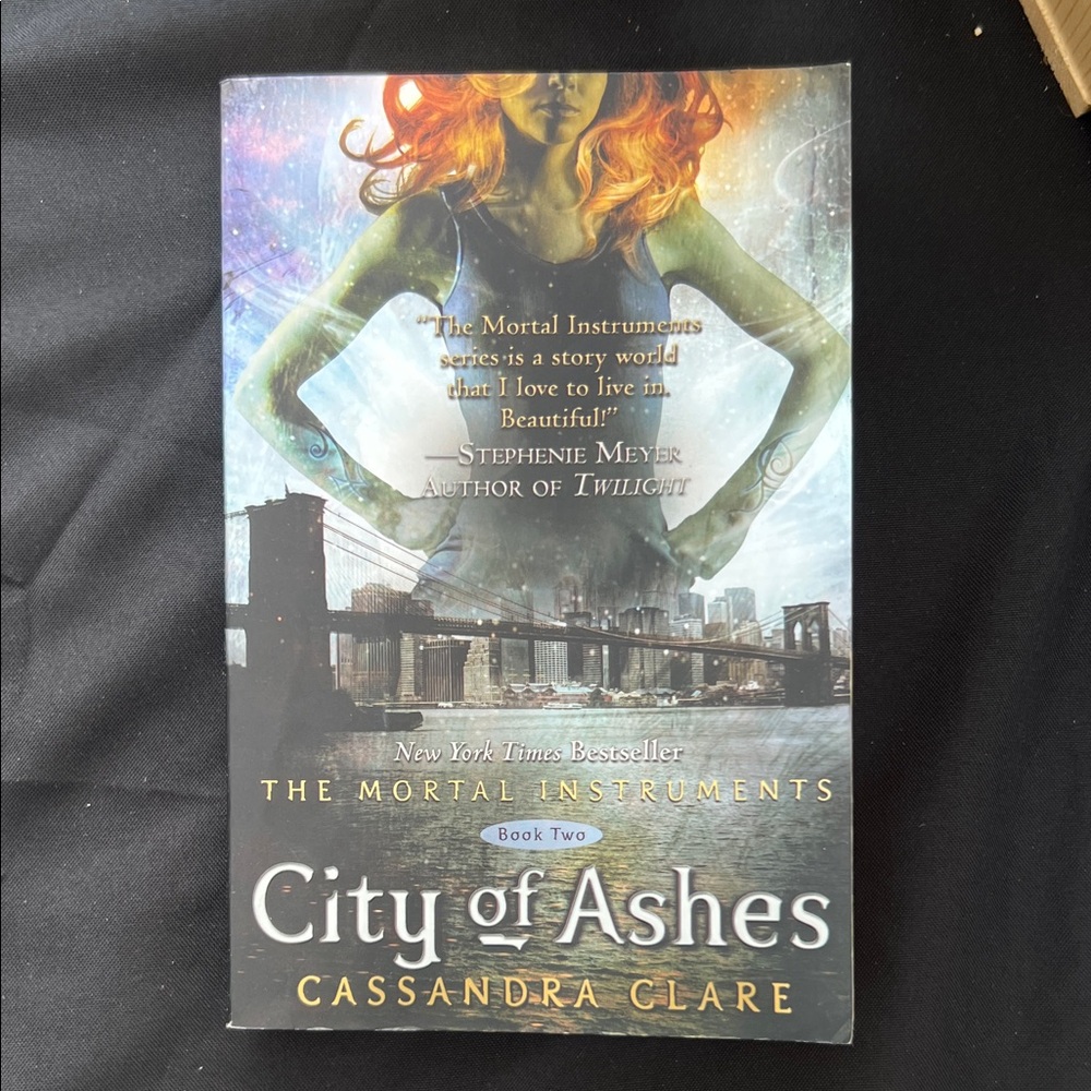 City of Ashes Book by Cassandra Clare